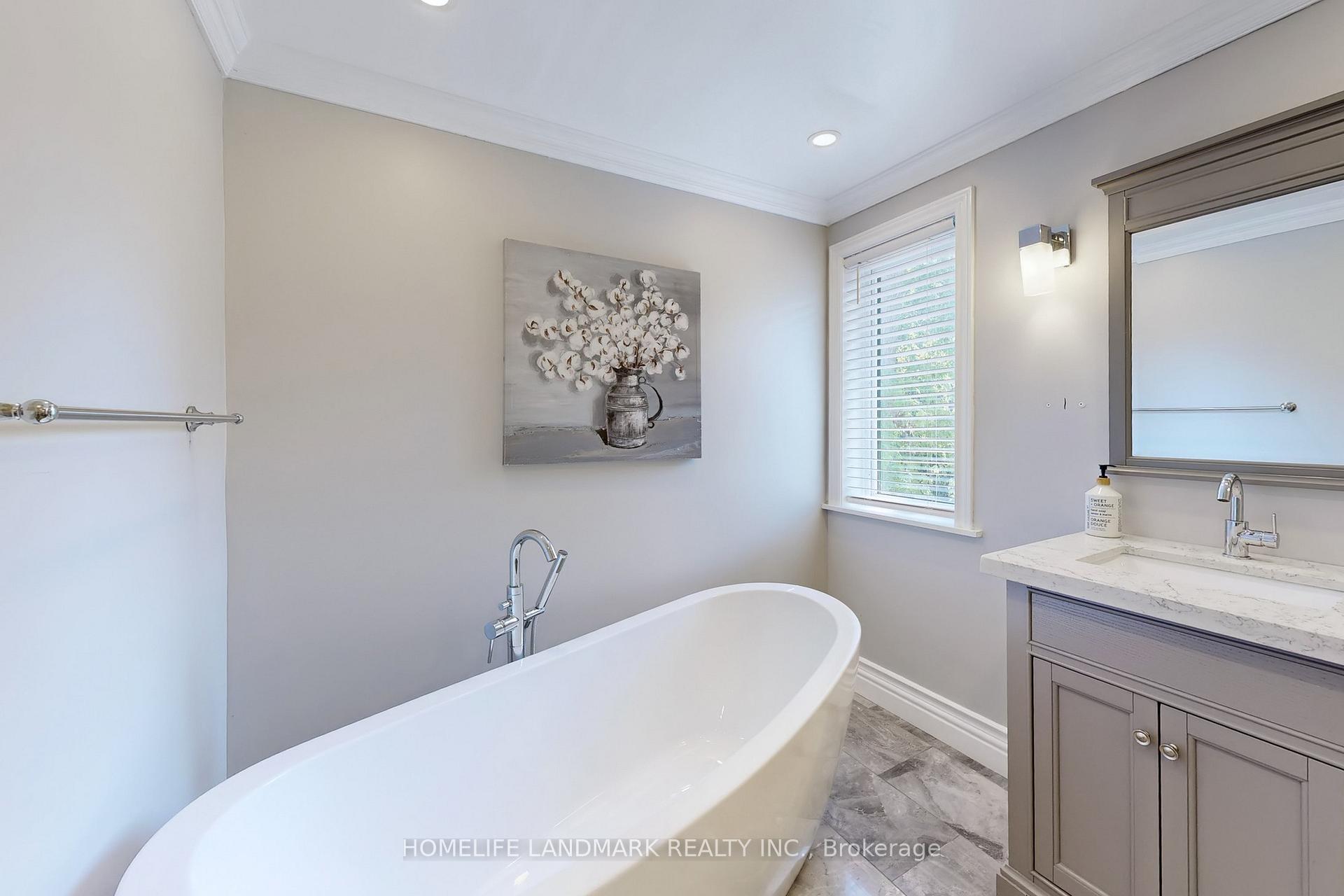 Photo 32 of 86 Weeping Willow Lane, Markham, Royal Orchard — HOMEH