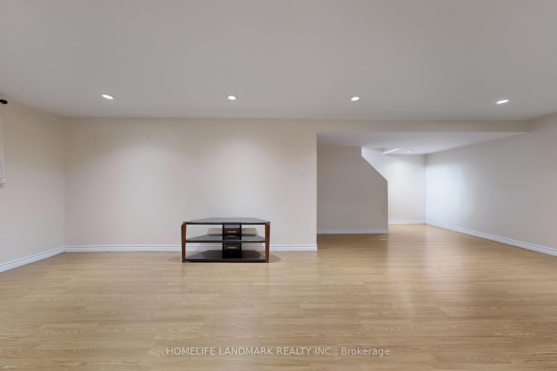 Photo 47 of 86 Weeping Willow Lane, Markham, Royal Orchard — HOMEH
