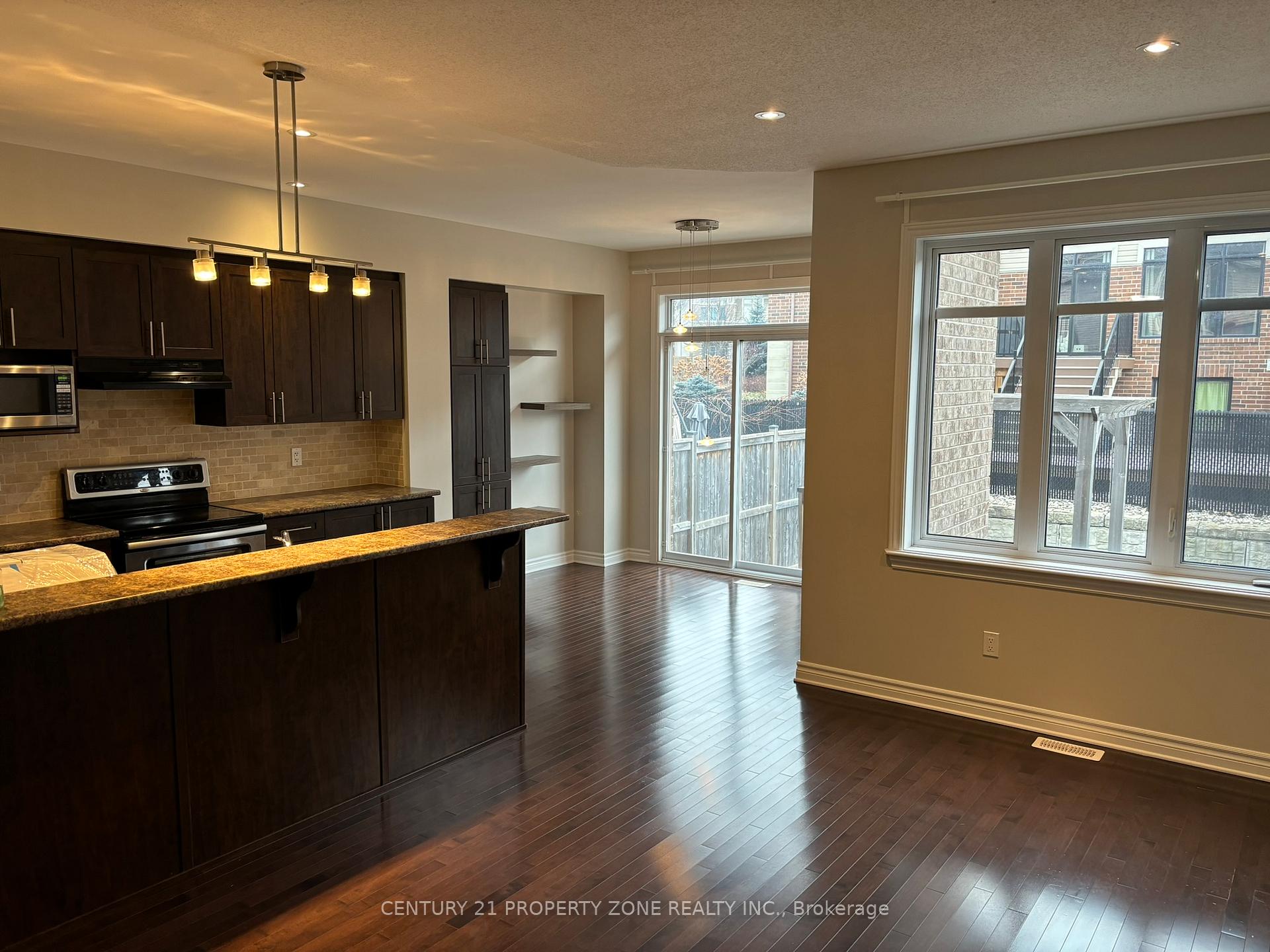 Photo 12 of 1167 Tischart Crescent, Ottawa, Kanata - Kanata Lakes/Heritage Hills — HOMEH