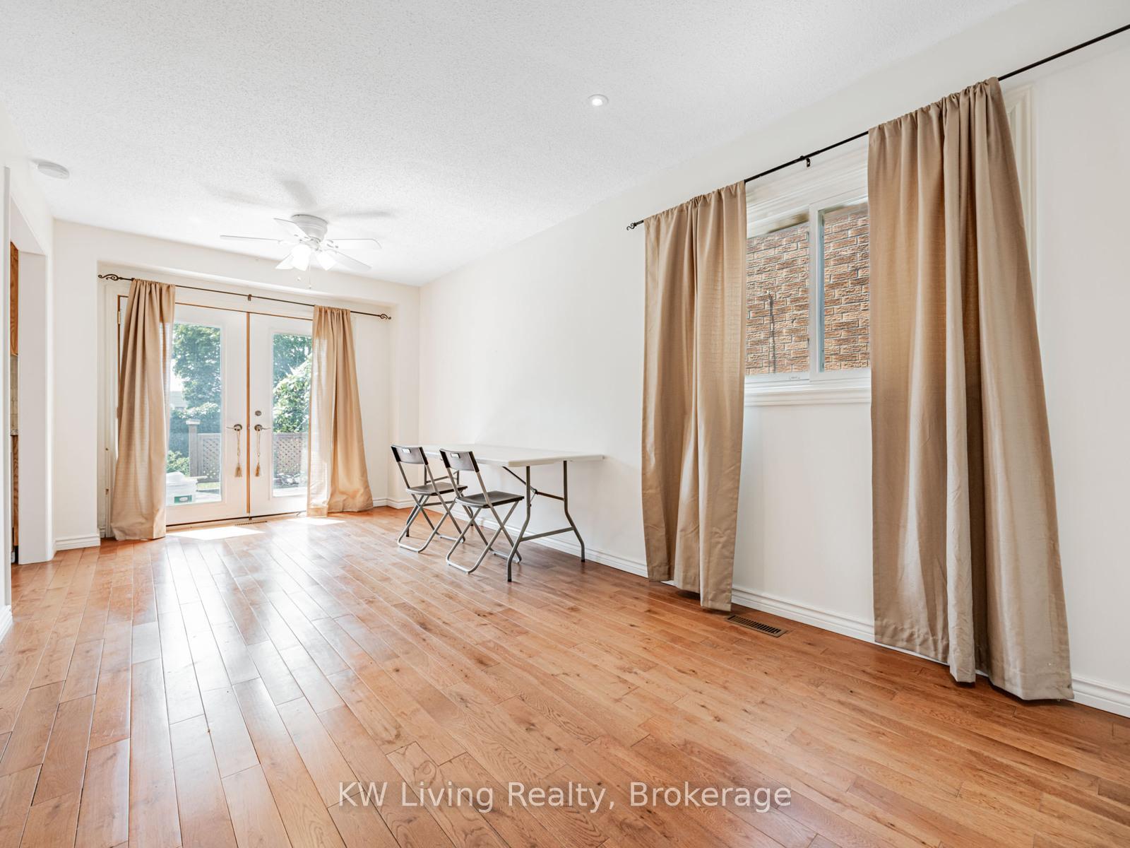 Photo 5 of 69 Miley Drive, Markham, Markville — HOMEH