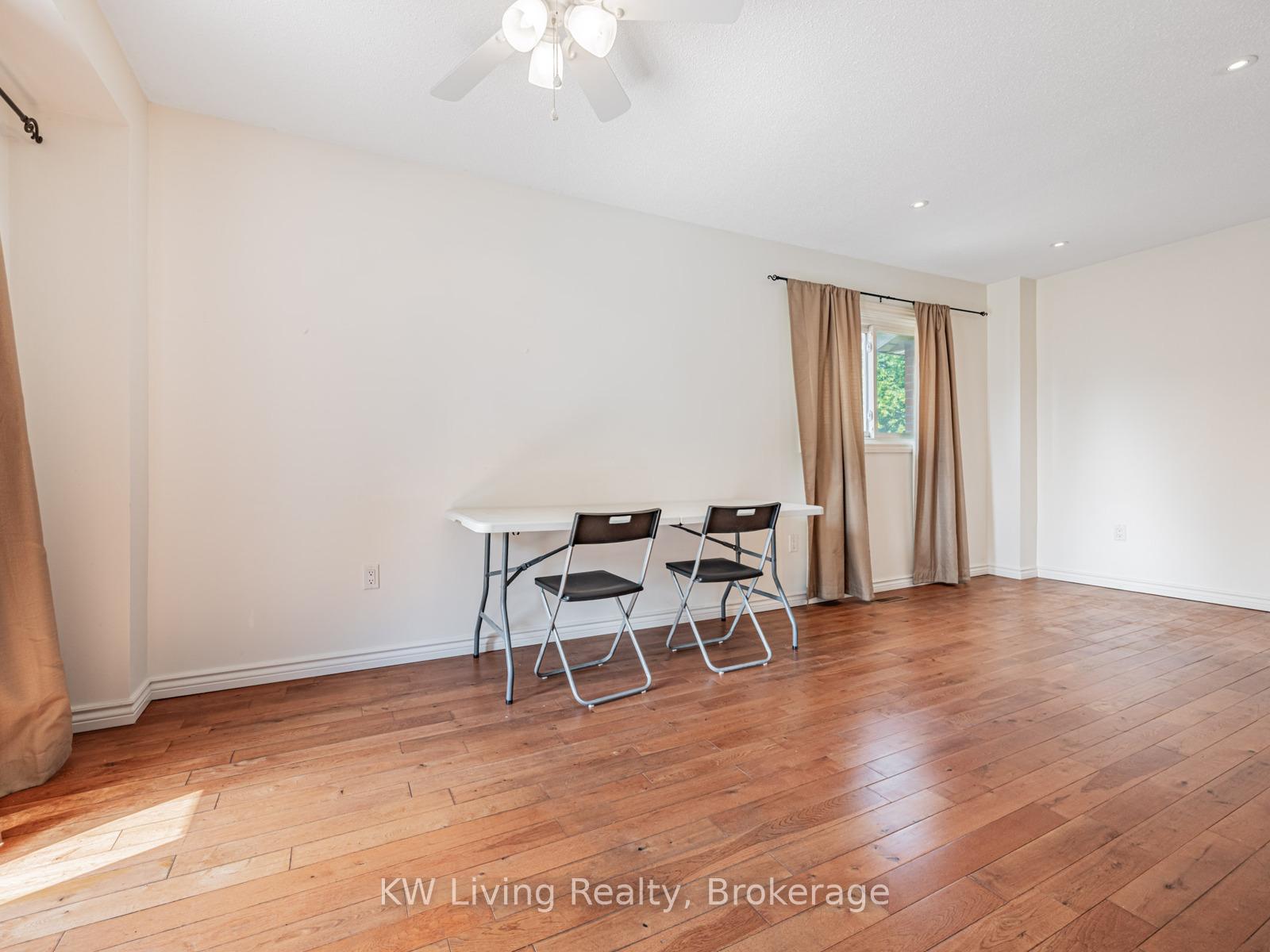 Photo 10 of 69 Miley Drive, Markham, Markville — HOMEH