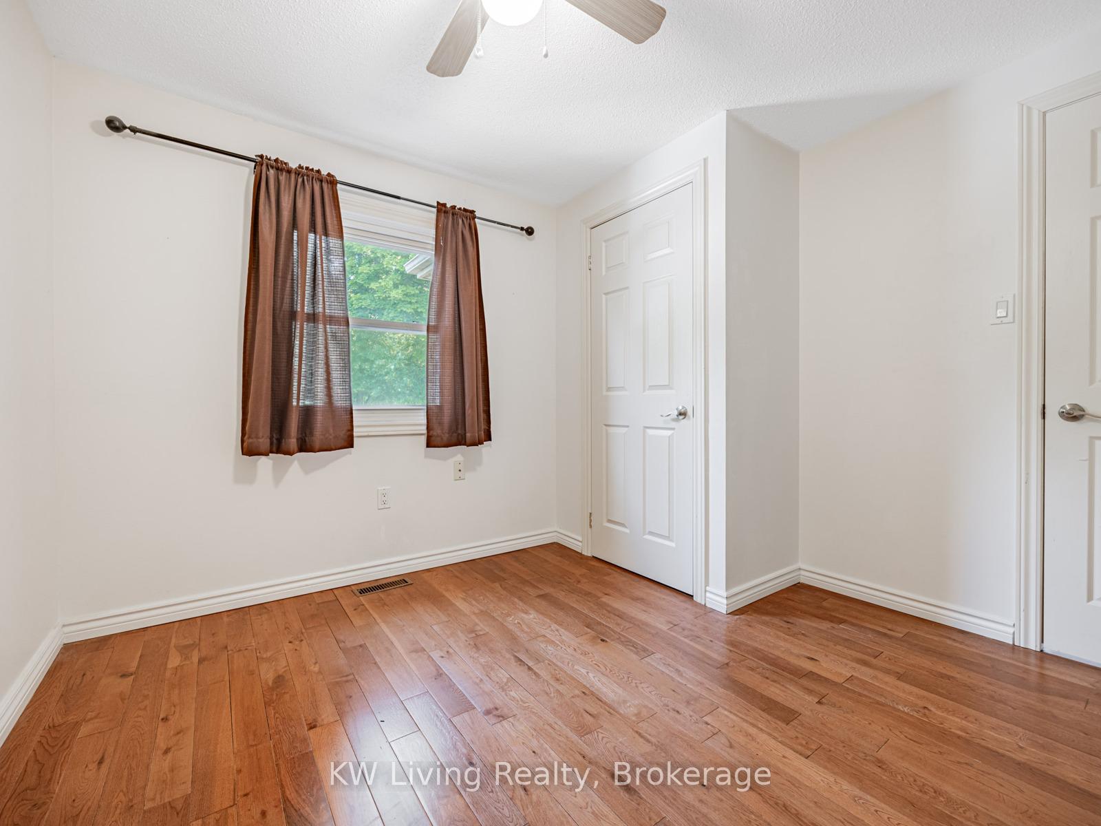 Photo 20 of 69 Miley Drive, Markham, Markville — HOMEH