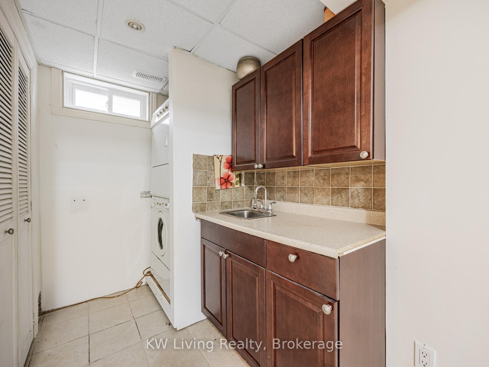 Photo 29 of 69 Miley Drive, Markham, Markville — HOMEH