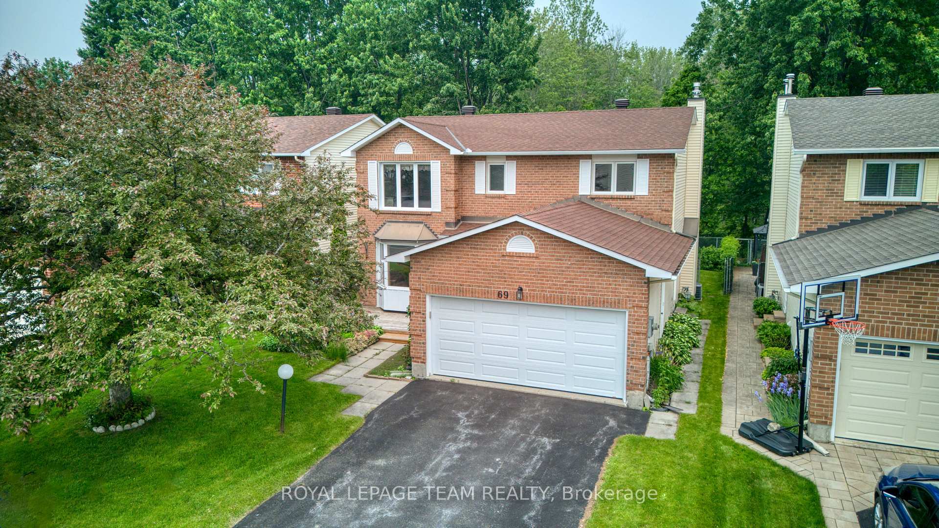 Front of 69 Shetland Way