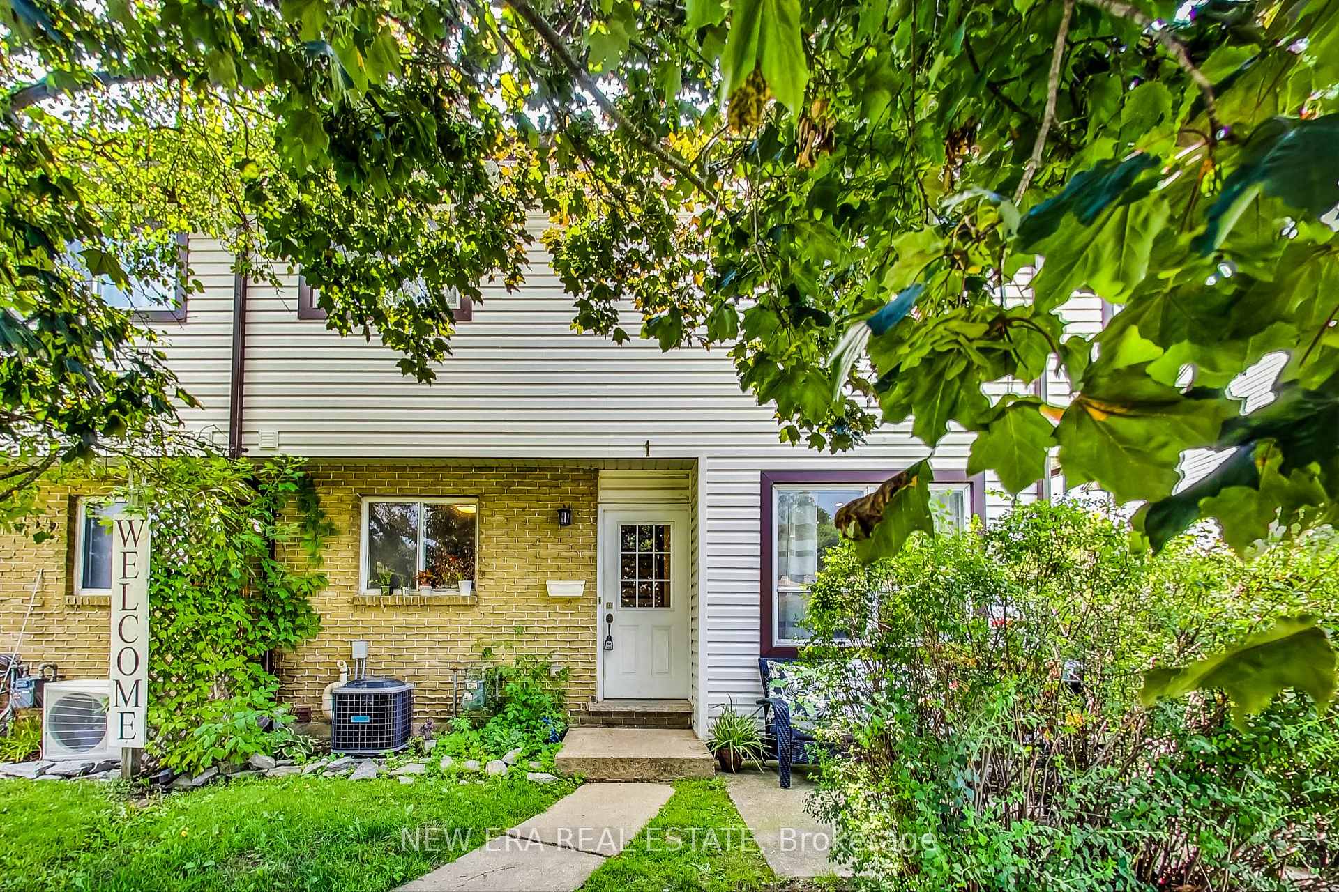 Photo 4 of Unit 1, 375 Pioneer Drive, Kitchener, Pioneer Park — HOMEH