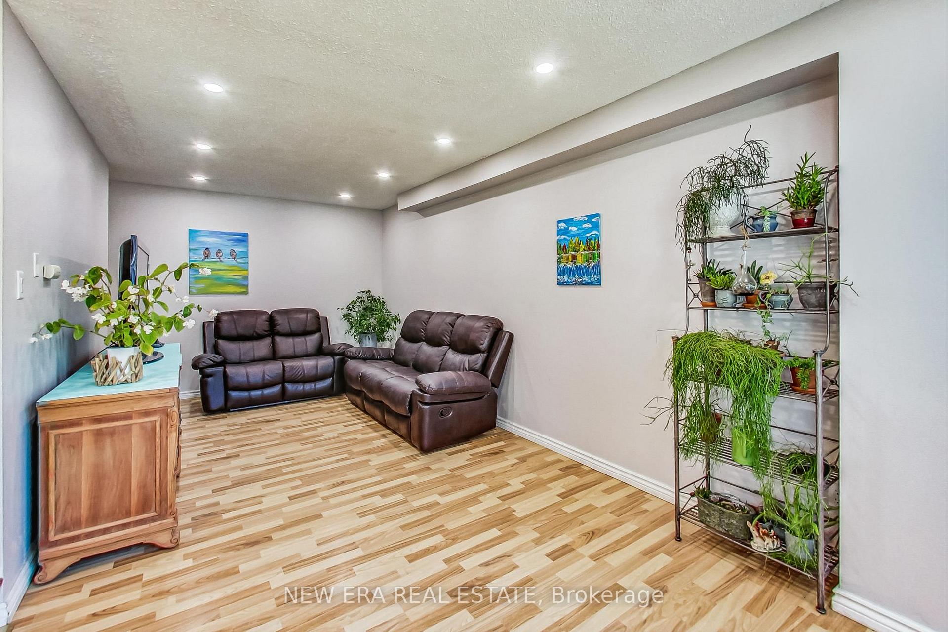 Photo 11 of Unit 1, 375 Pioneer Drive, Kitchener, Pioneer Park — HOMEH