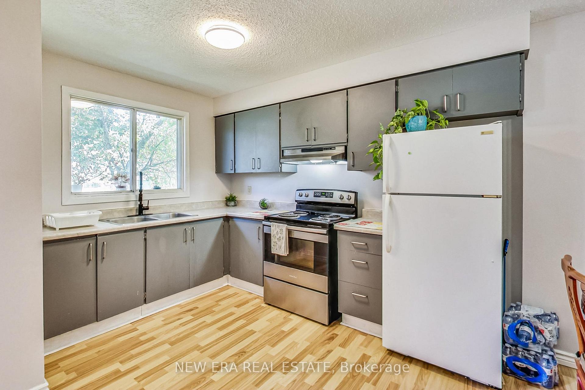 Photo 17 of Unit 1, 375 Pioneer Drive, Kitchener, Pioneer Park — HOMEH