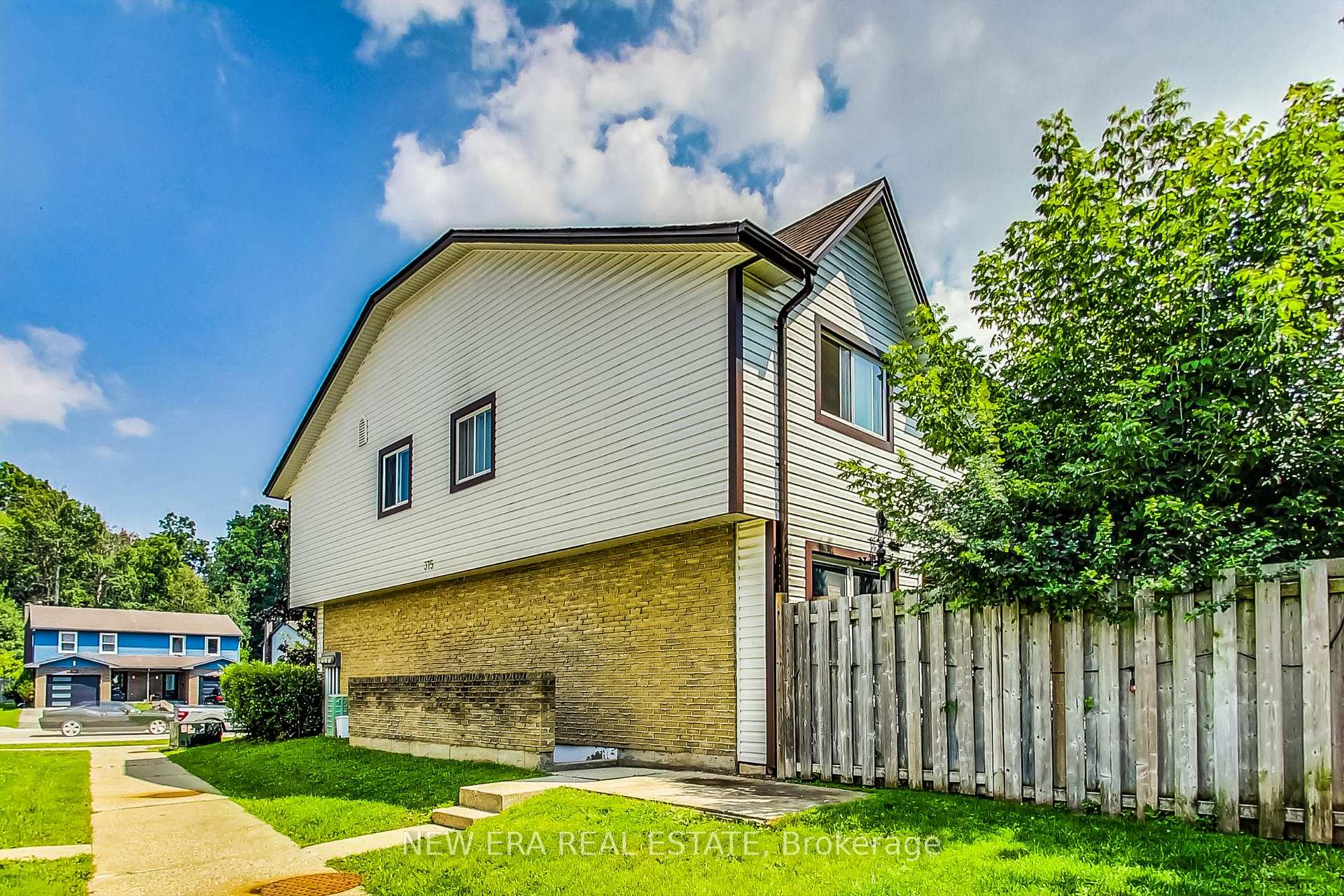 Photo 38 of Unit 1, 375 Pioneer Drive, Kitchener, Pioneer Park — HOMEH