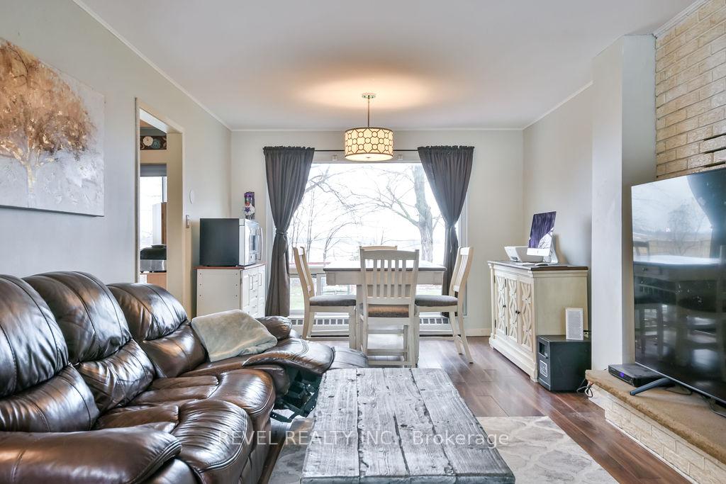 Photo 6 of 261 Nelson Crescent, Innisfil, Stroud — HOMEH