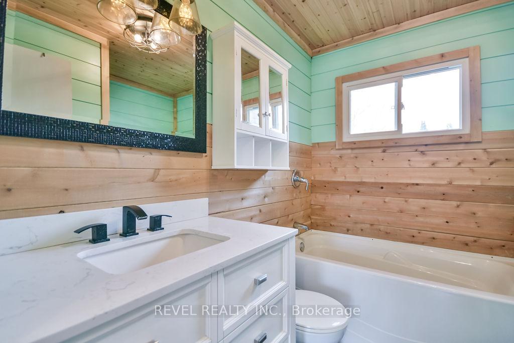 Photo 18 of 261 Nelson Crescent, Innisfil, Stroud — HOMEH