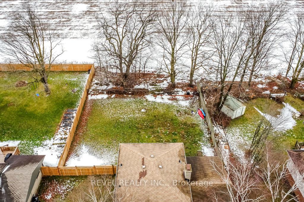 Photo 35 of 261 Nelson Crescent, Innisfil, Stroud — HOMEH