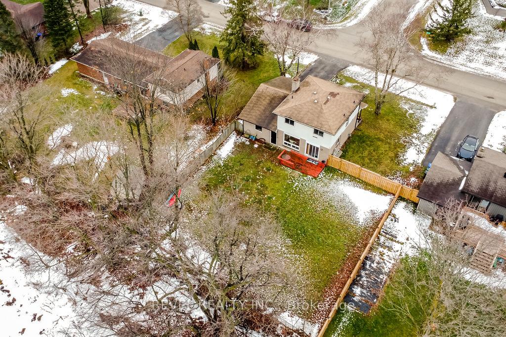 Photo 36 of 261 Nelson Crescent, Innisfil, Stroud — HOMEH