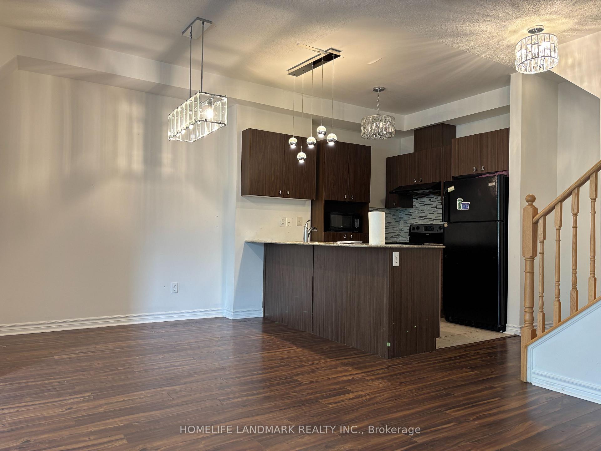 Photo 6 of 108 Unity Gardens Drive, Markham, Village Green-South Unionville — HOMEH