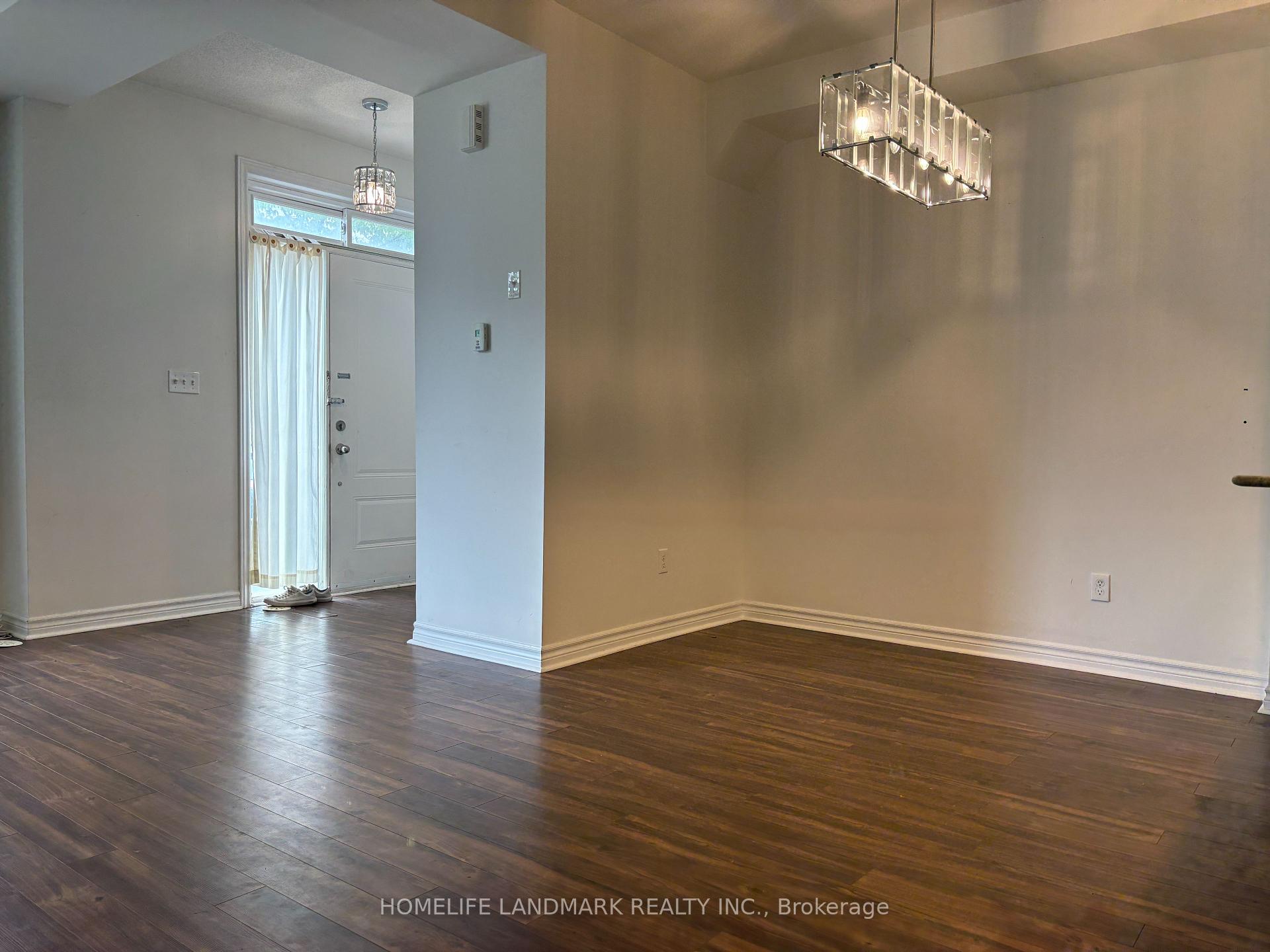 Photo 7 of 108 Unity Gardens Drive, Markham, Village Green-South Unionville — HOMEH
