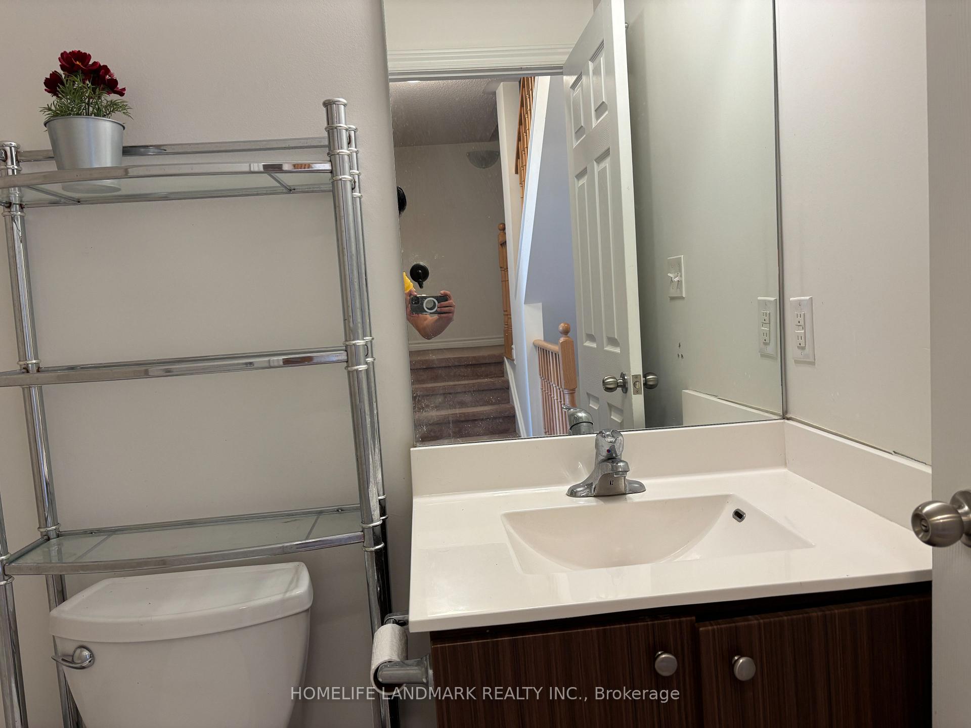 Photo 9 of 108 Unity Gardens Drive, Markham, Village Green-South Unionville — HOMEH