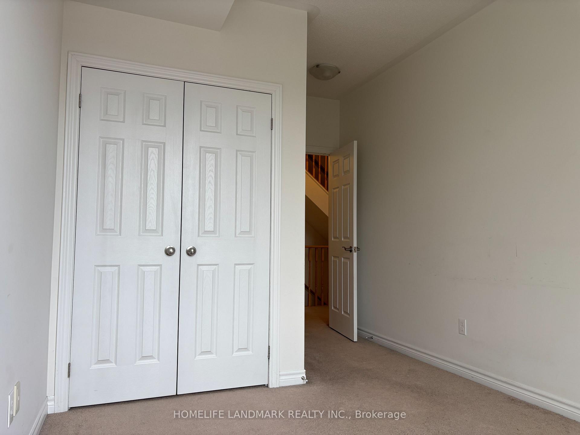 Photo 12 of 108 Unity Gardens Drive, Markham, Village Green-South Unionville — HOMEH