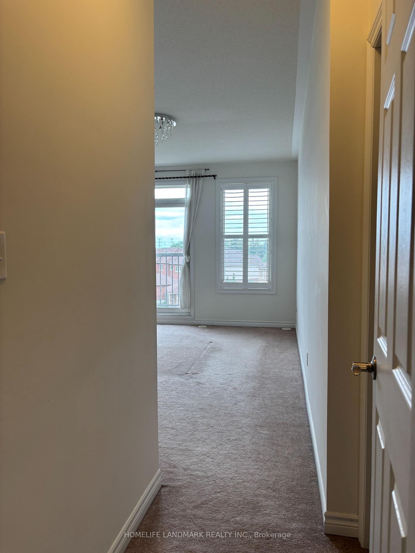 Photo 15 of 108 Unity Gardens Drive, Markham, Village Green-South Unionville — HOMEH