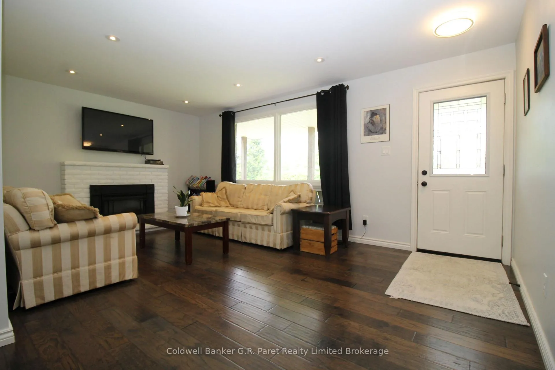 Photo 15 of 104 Simcoe Crescent, Middlesex Centre, Komoka — HOMEH