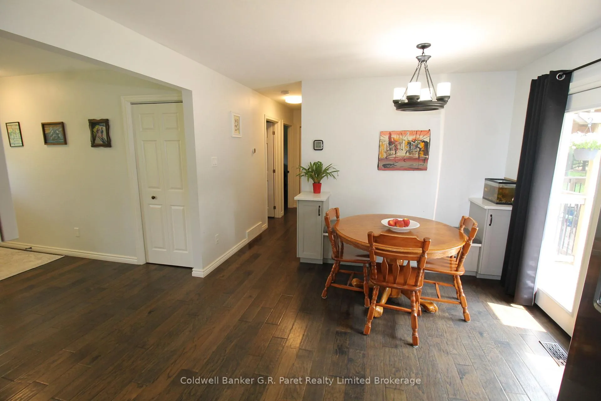Photo 18 of 104 Simcoe Crescent, Middlesex Centre, Komoka — HOMEH