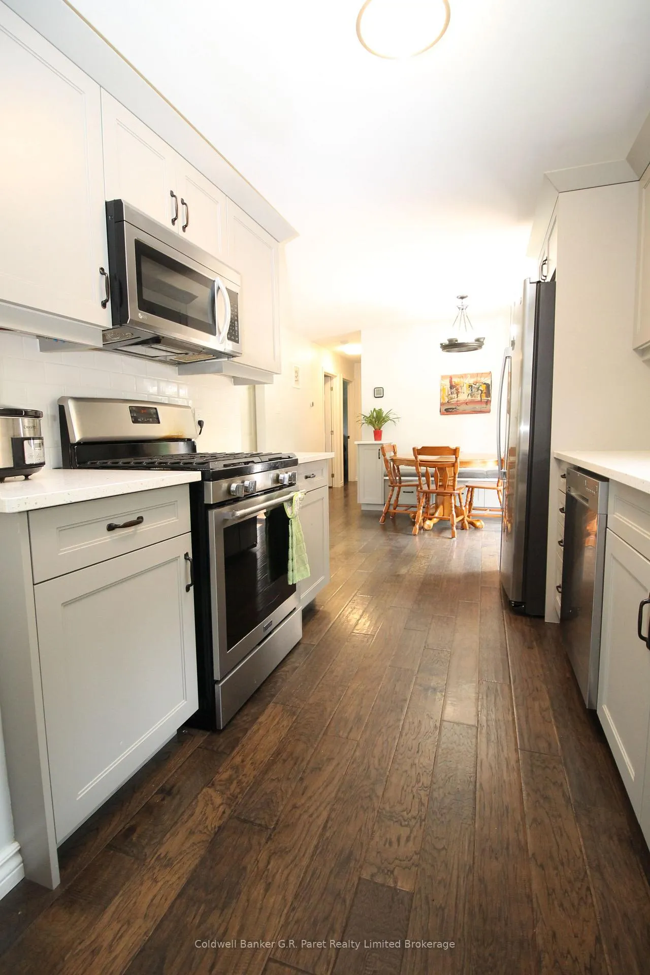 Photo 19 of 104 Simcoe Crescent, Middlesex Centre, Komoka — HOMEH