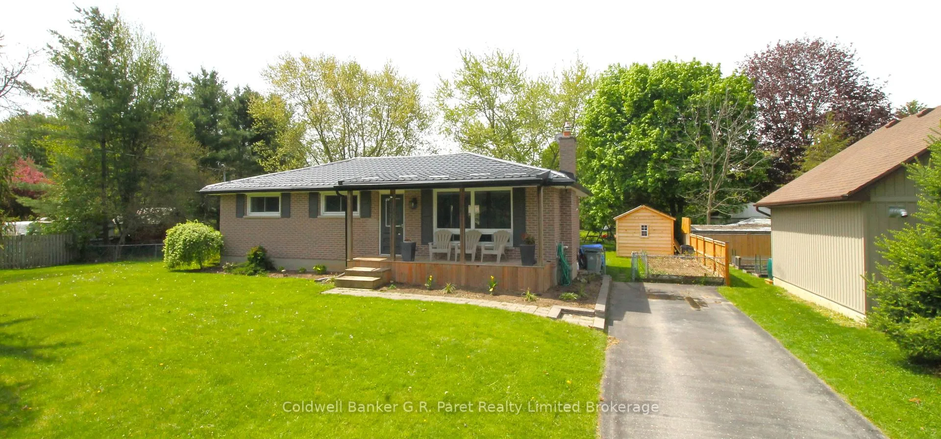 Photo 1 of 104 Simcoe Crescent, Middlesex Centre, Komoka — HOMEH