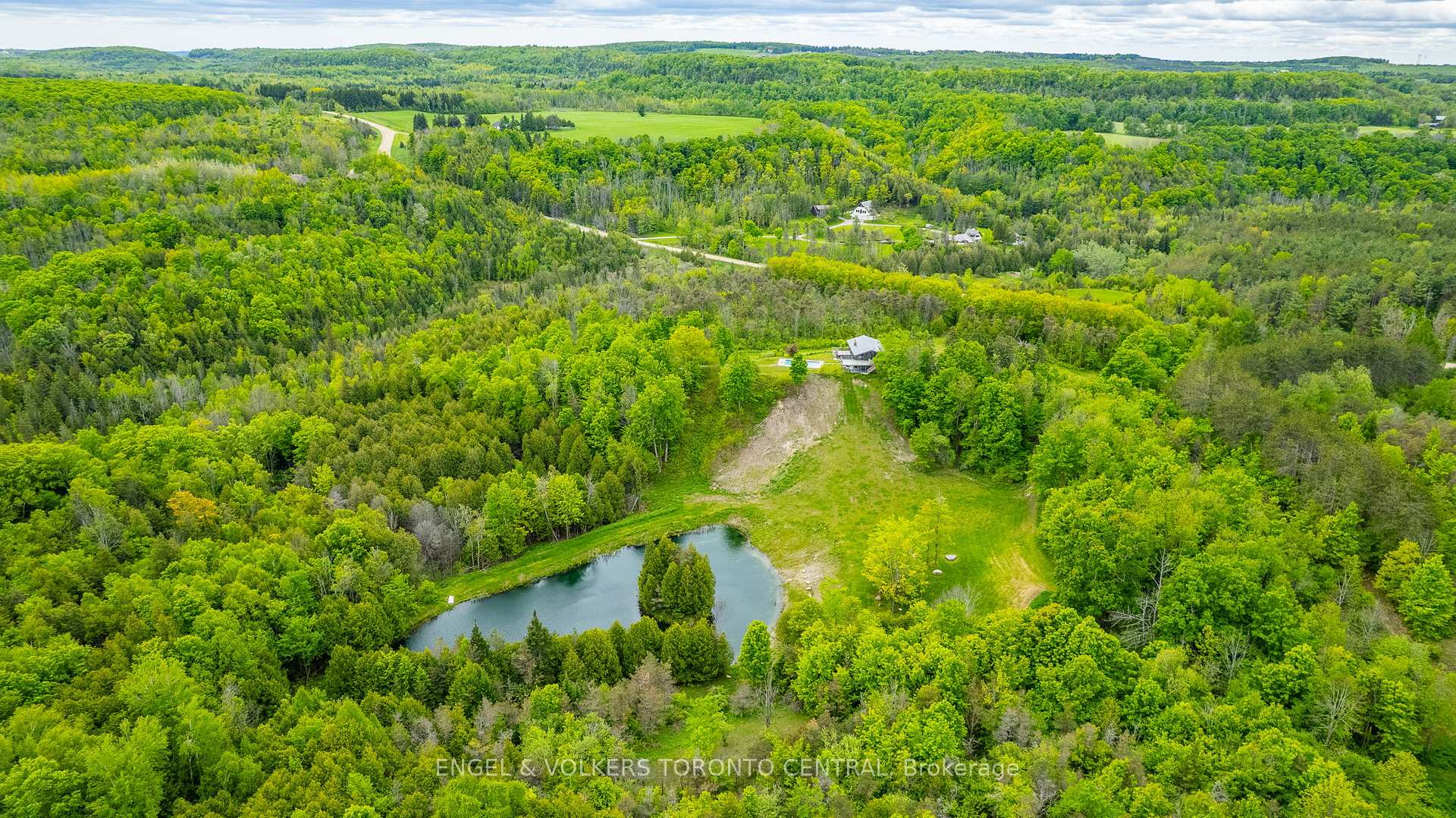 Photo 46 of 795481 3rd Line EHS, Mono, Rural Mono — HOMEH