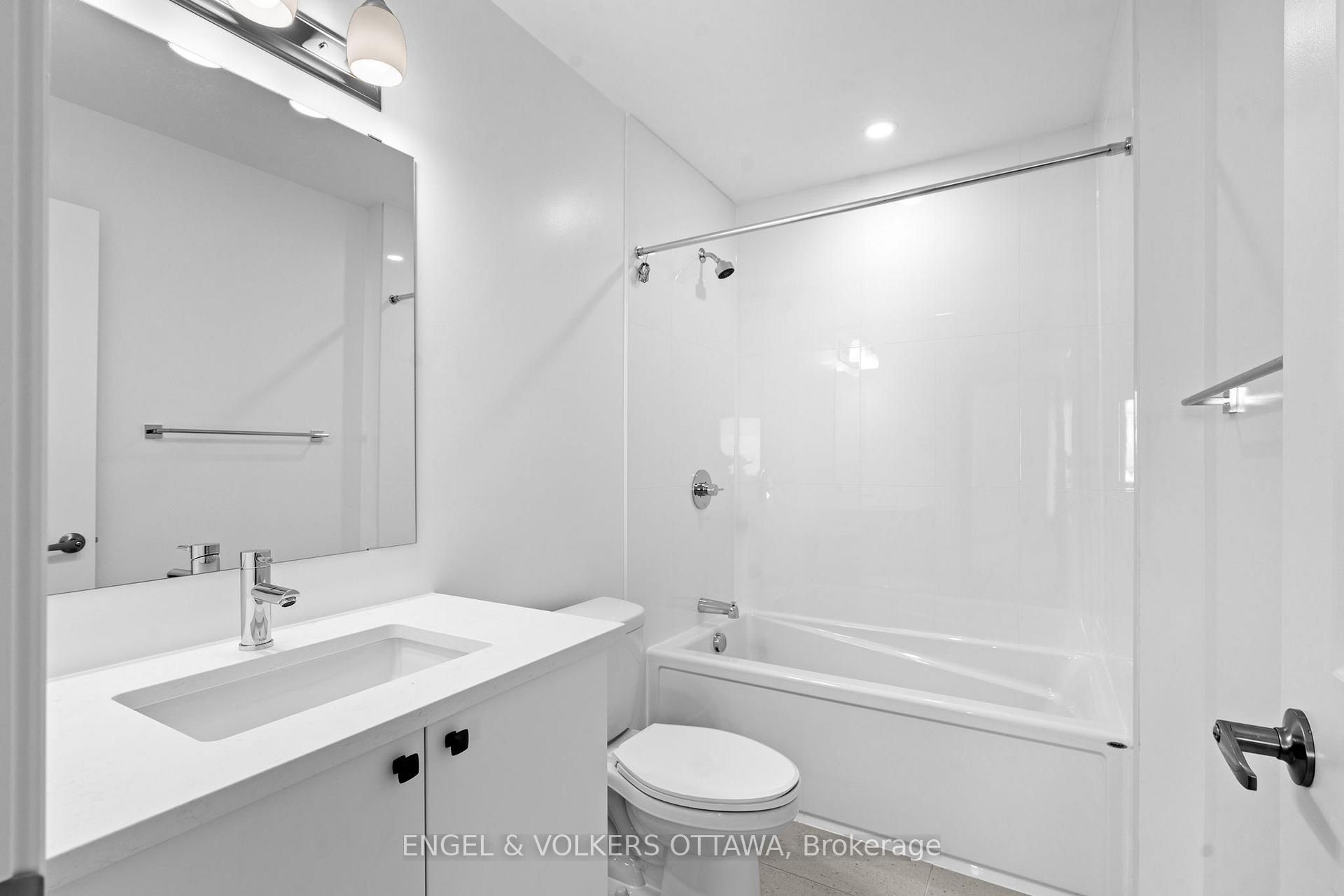 Photo 19 of 824 Anciano Crescent, Ottawa, Kanata - Emerald Meadows/Trailwest — HOMEH