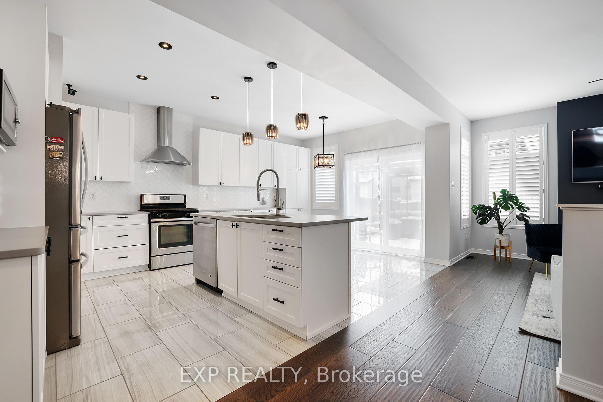 Photo 6 of 188 Balikun Heights, Ottawa, Kanata - Emerald Meadows/Trailwest — HOMEH
