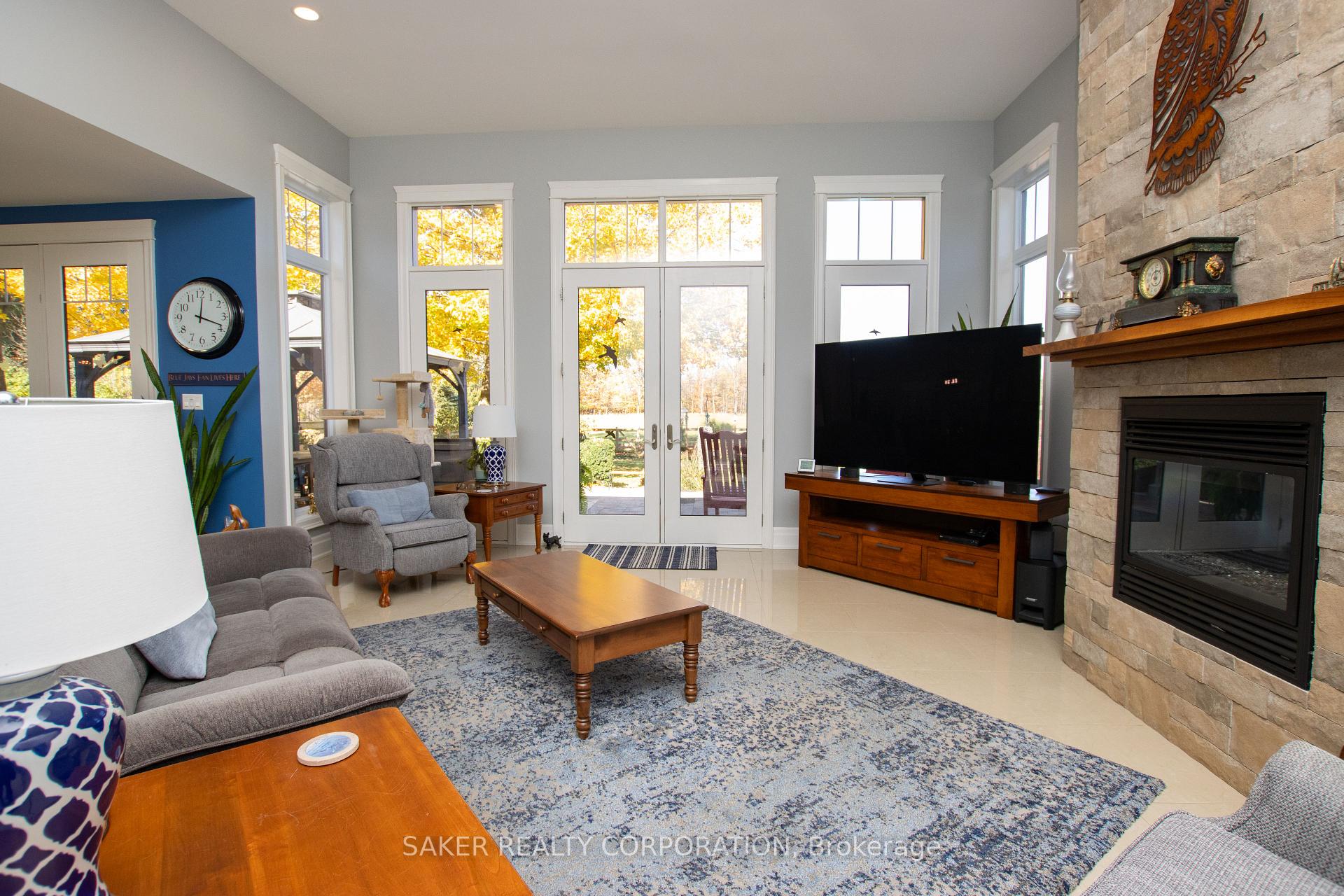 Photo 13 of 111 Harris Road, Middlesex Centre, Delaware Town — HOMEH