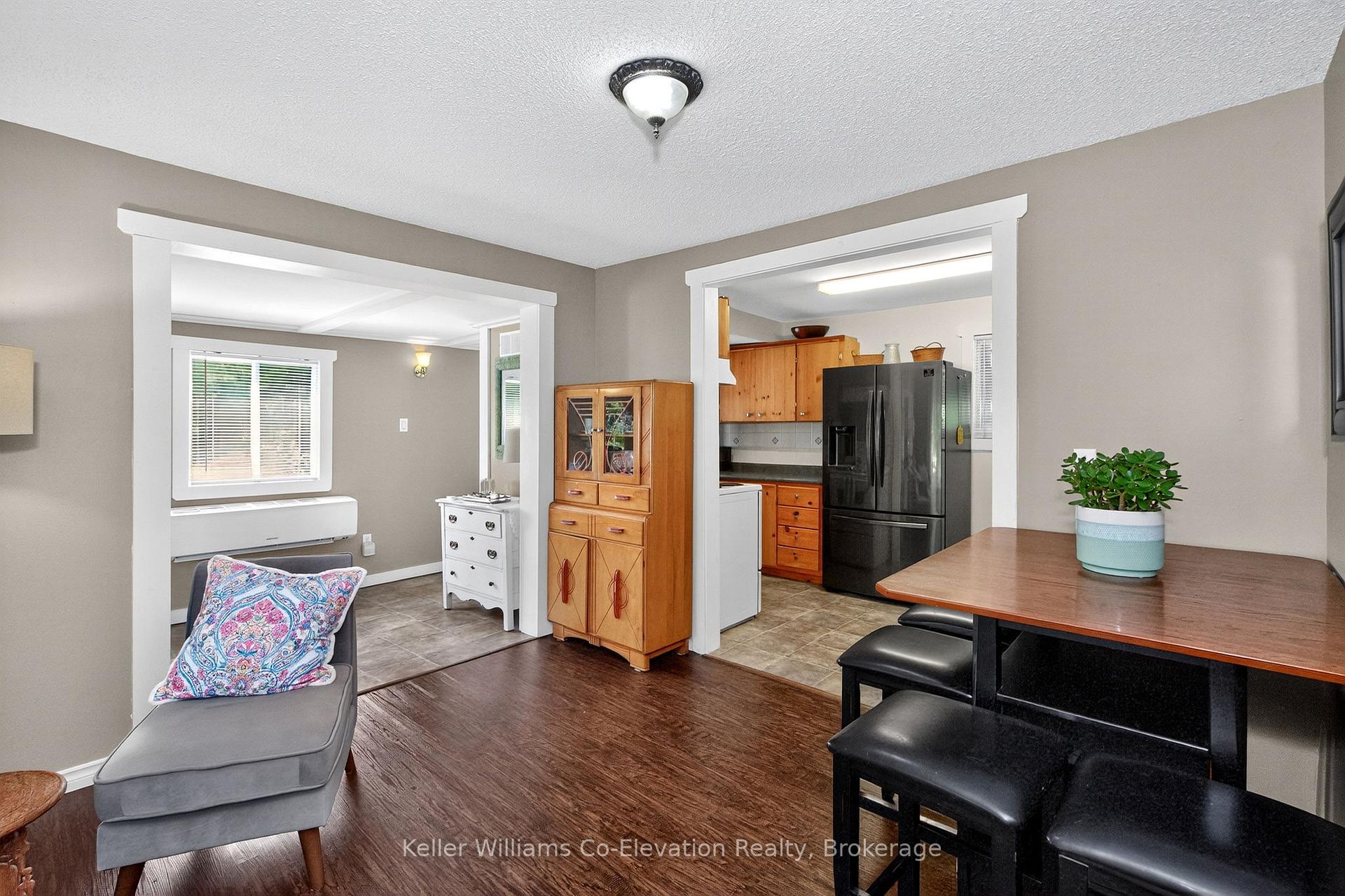 Photo 10 of 9752 County Road 93, Midland — HOMEH