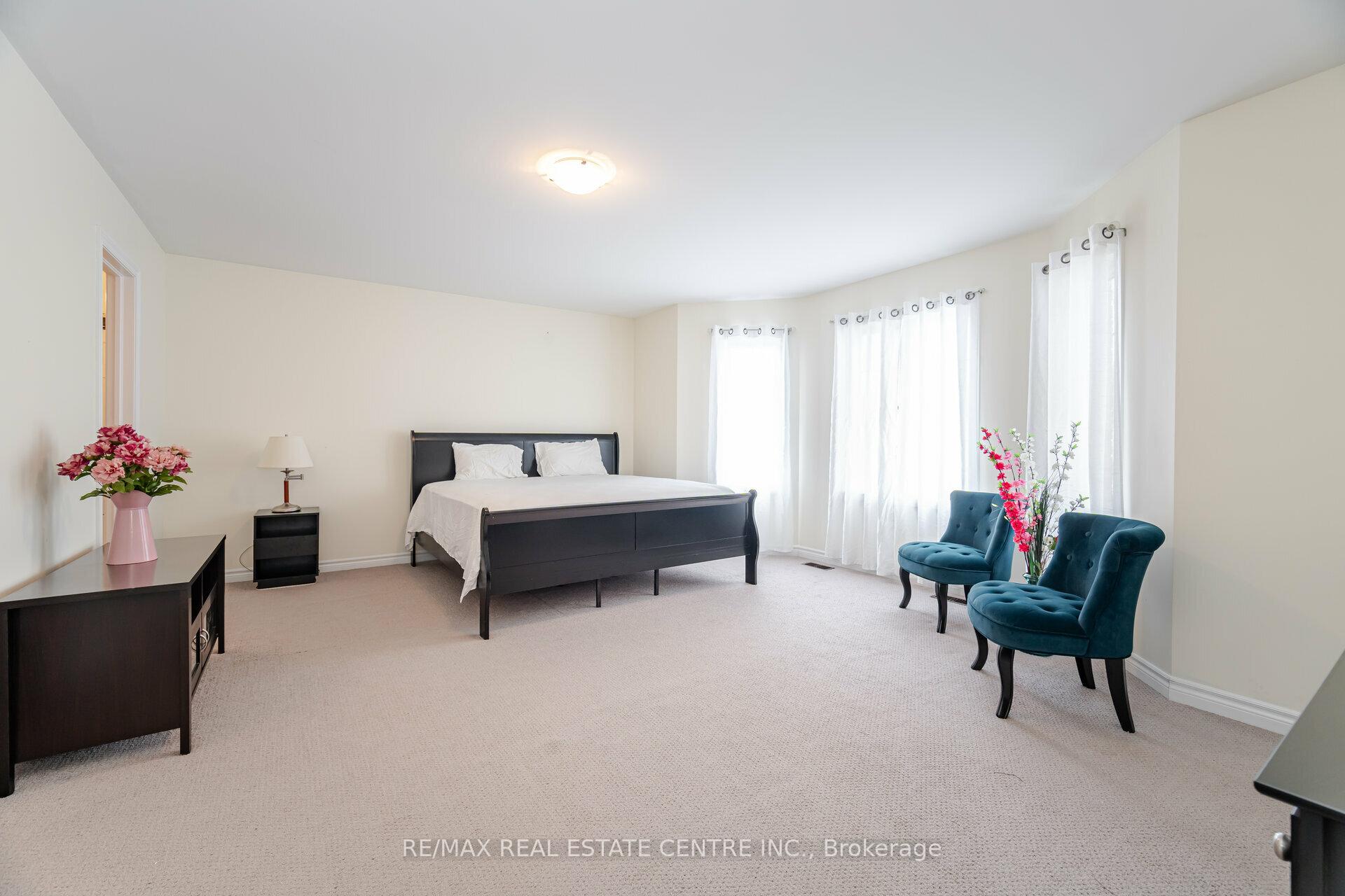 Photo 4 of 1304 Harrington Street, Innisfil, Lefroy — HOMEH