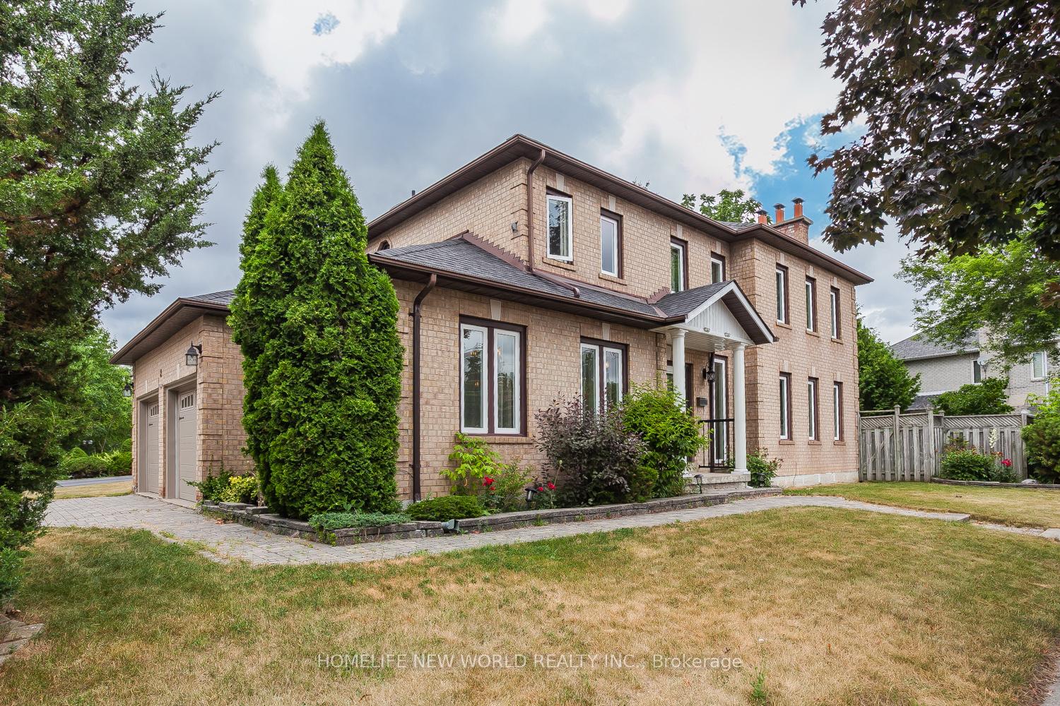 Photo 3 of 2 Burr Crescent, Markham, Buttonville — HOMEH