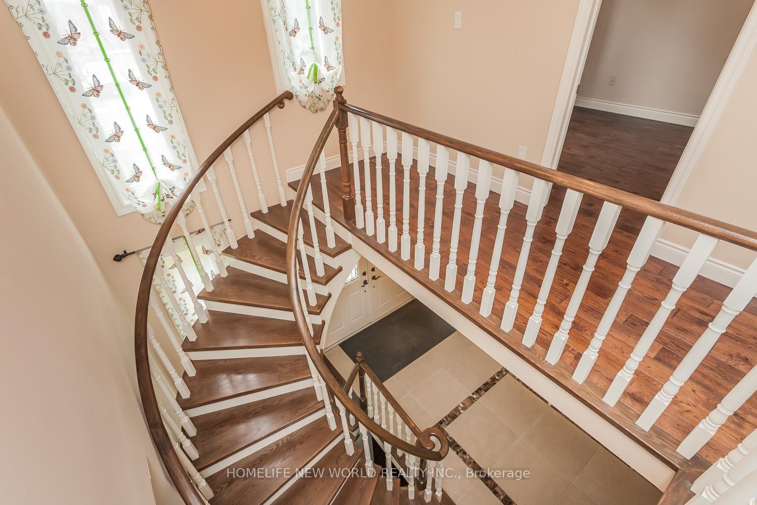 Photo 19 of 2 Burr Crescent, Markham, Buttonville — HOMEH