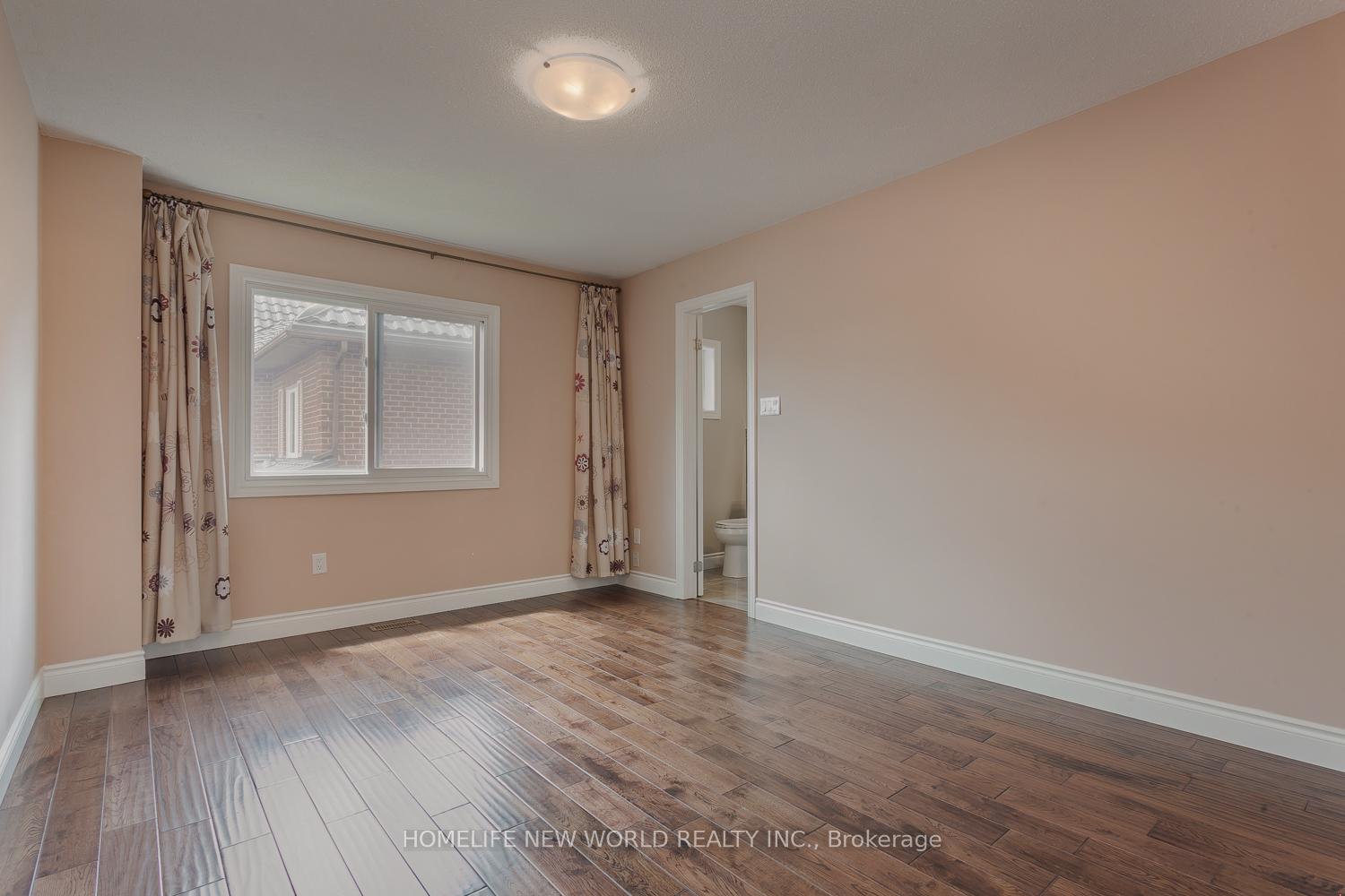 Photo 26 of 2 Burr Crescent, Markham, Buttonville — HOMEH
