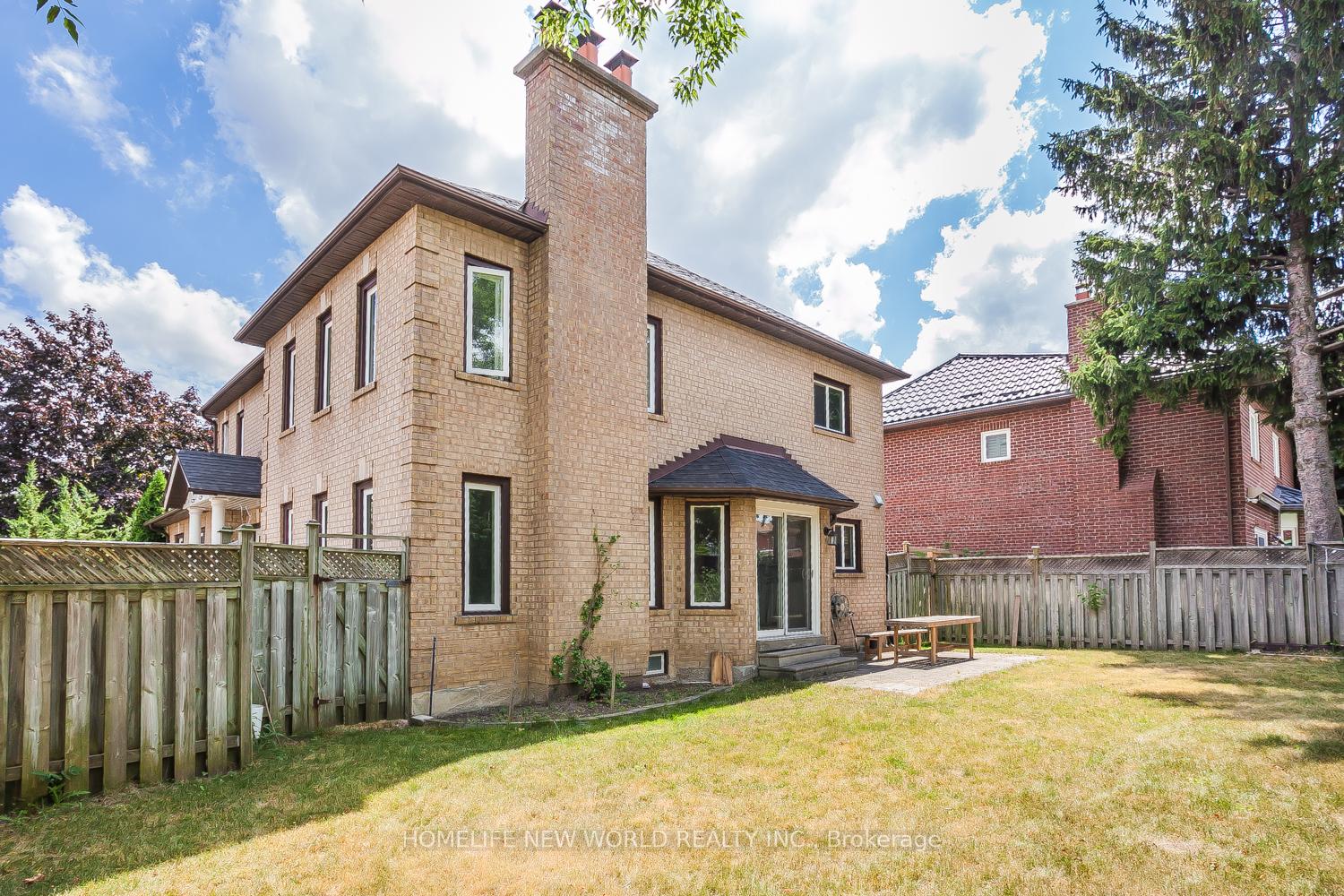 Photo 39 of 2 Burr Crescent, Markham, Buttonville — HOMEH