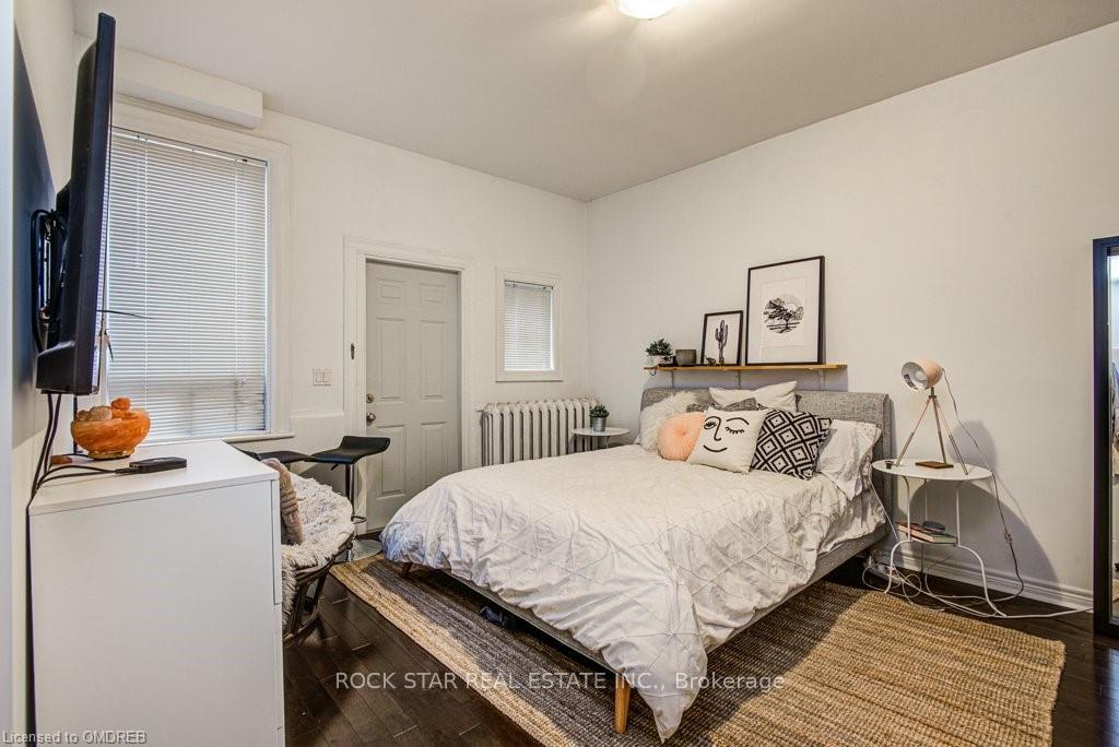 Photo 7 of Unit Unit 1/Main Floor, 322 Queen Street, Hamilton, Durand — HOMEH