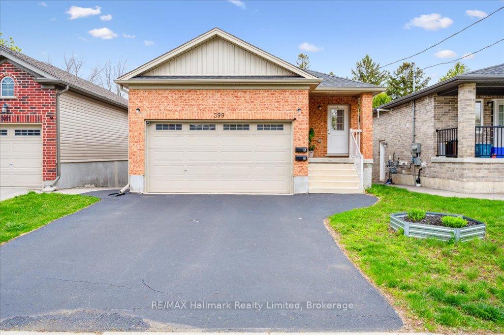 Photo 2 of 399 Greenfield Avenue, Kitchener — HOMEH