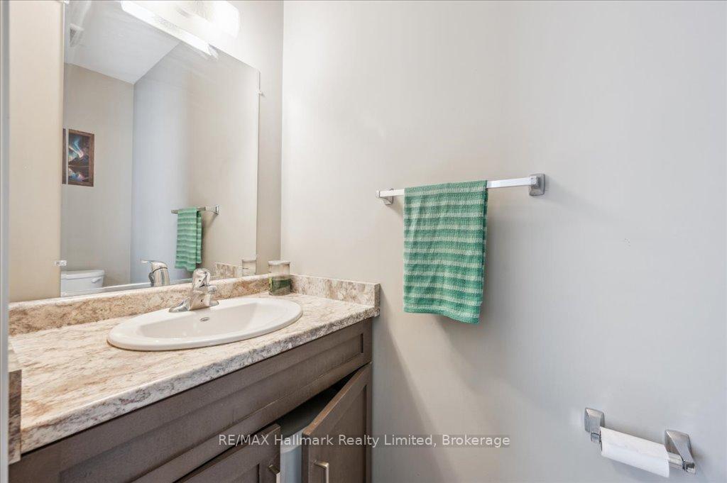 Photo 13 of 399 Greenfield Avenue, Kitchener — HOMEH