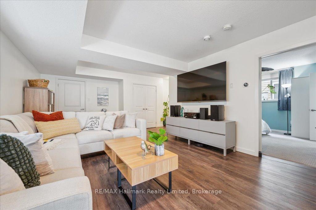 Photo 21 of 399 Greenfield Avenue, Kitchener — HOMEH