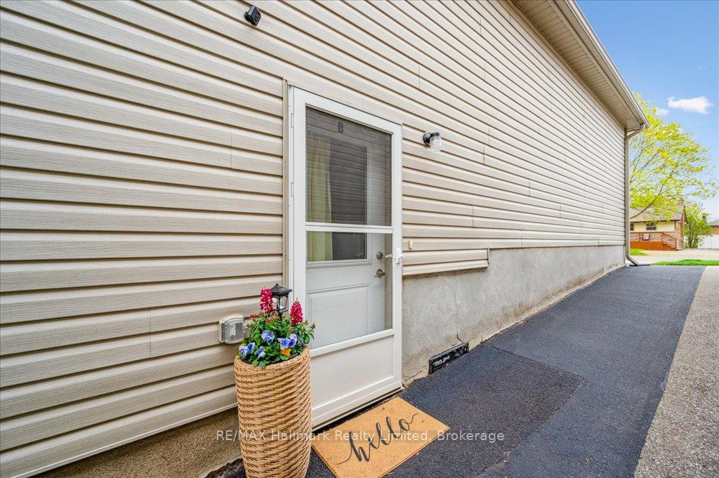 Photo 32 of 399 Greenfield Avenue, Kitchener — HOMEH