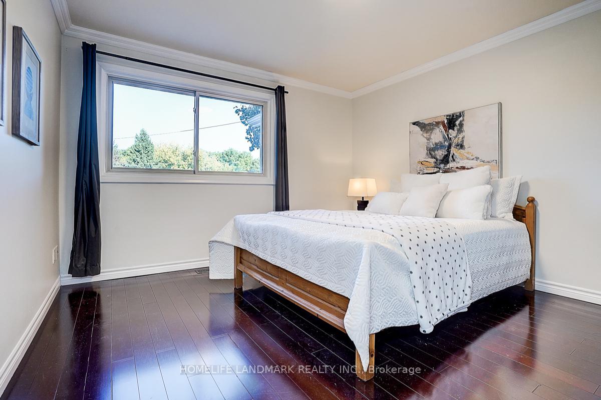 Photo 24 of 12 Paramount Road, Markham, Old Markham Village — HOMEH