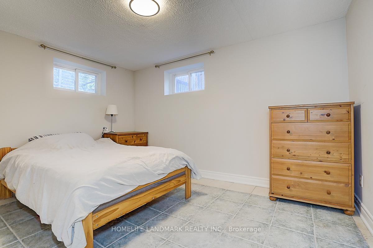 Photo 33 of 12 Paramount Road, Markham, Old Markham Village — HOMEH