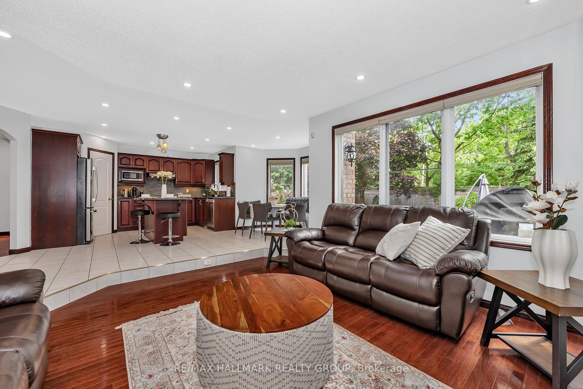 Photo 20 of 19 Langford Crescent, Ottawa, Kanata - Kanata Lakes/Heritage Hills — HOMEH