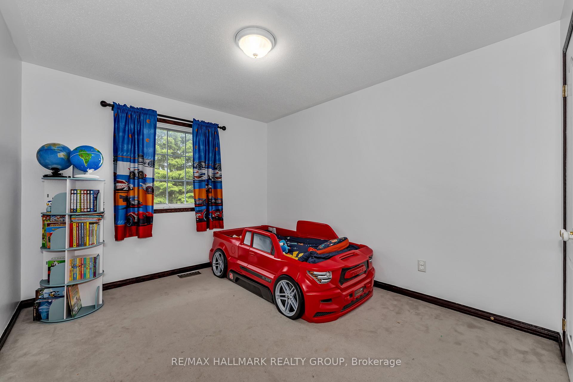 Photo 28 of 19 Langford Crescent, Ottawa, Kanata - Kanata Lakes/Heritage Hills — HOMEH