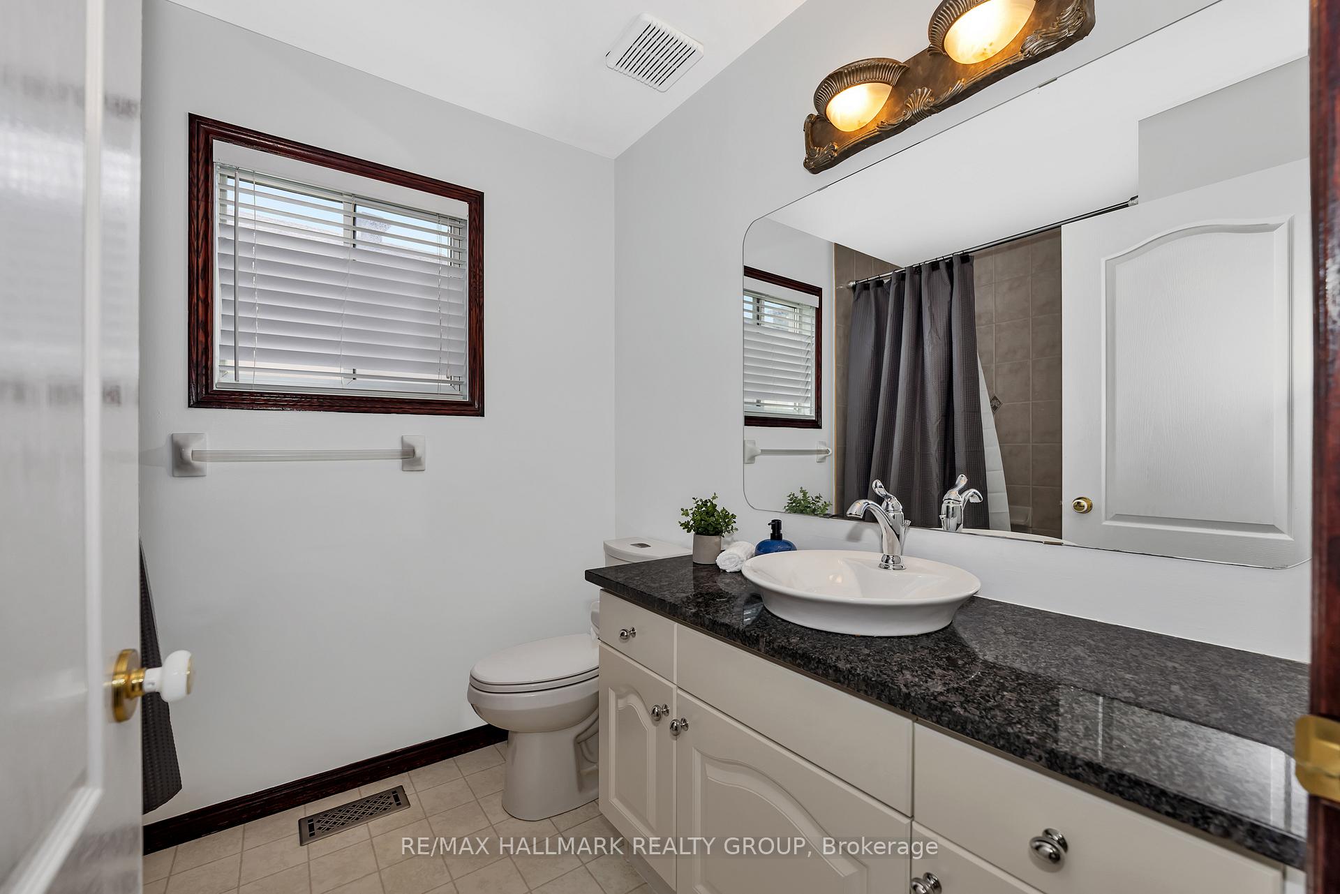 Photo 30 of 19 Langford Crescent, Ottawa, Kanata - Kanata Lakes/Heritage Hills — HOMEH
