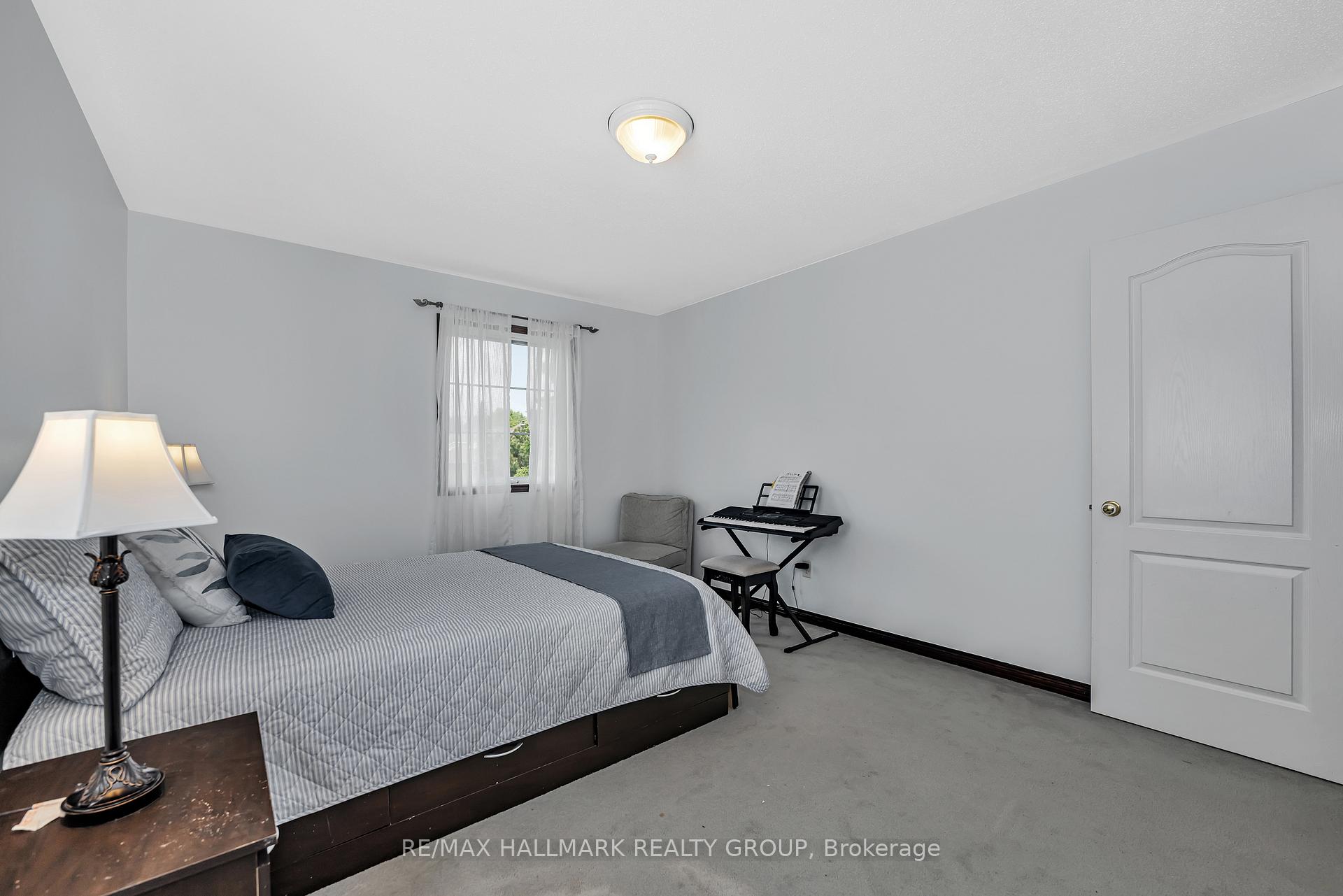 Photo 32 of 19 Langford Crescent, Ottawa, Kanata - Kanata Lakes/Heritage Hills — HOMEH
