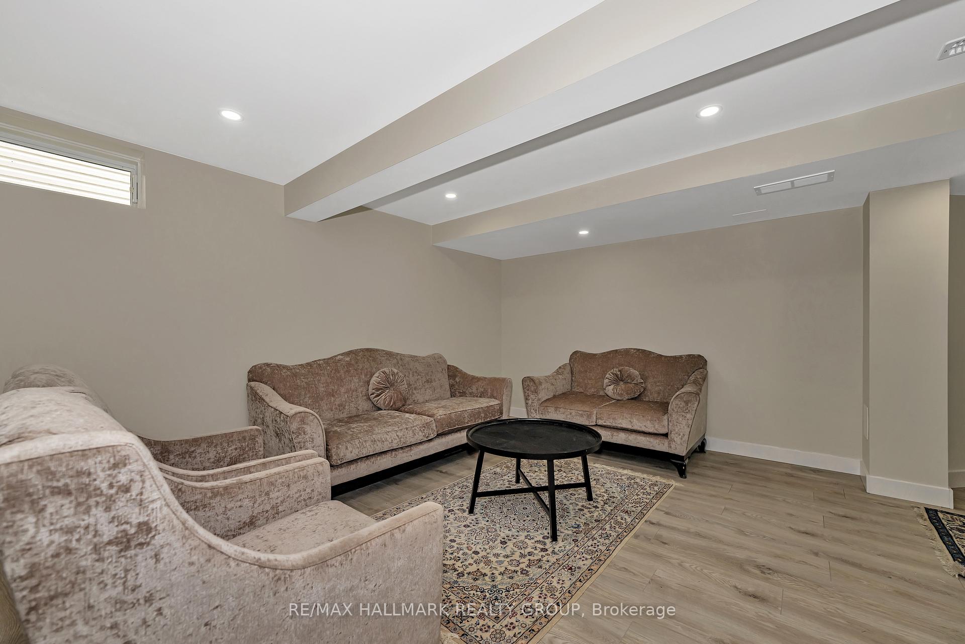 Photo 33 of 19 Langford Crescent, Ottawa, Kanata - Kanata Lakes/Heritage Hills — HOMEH