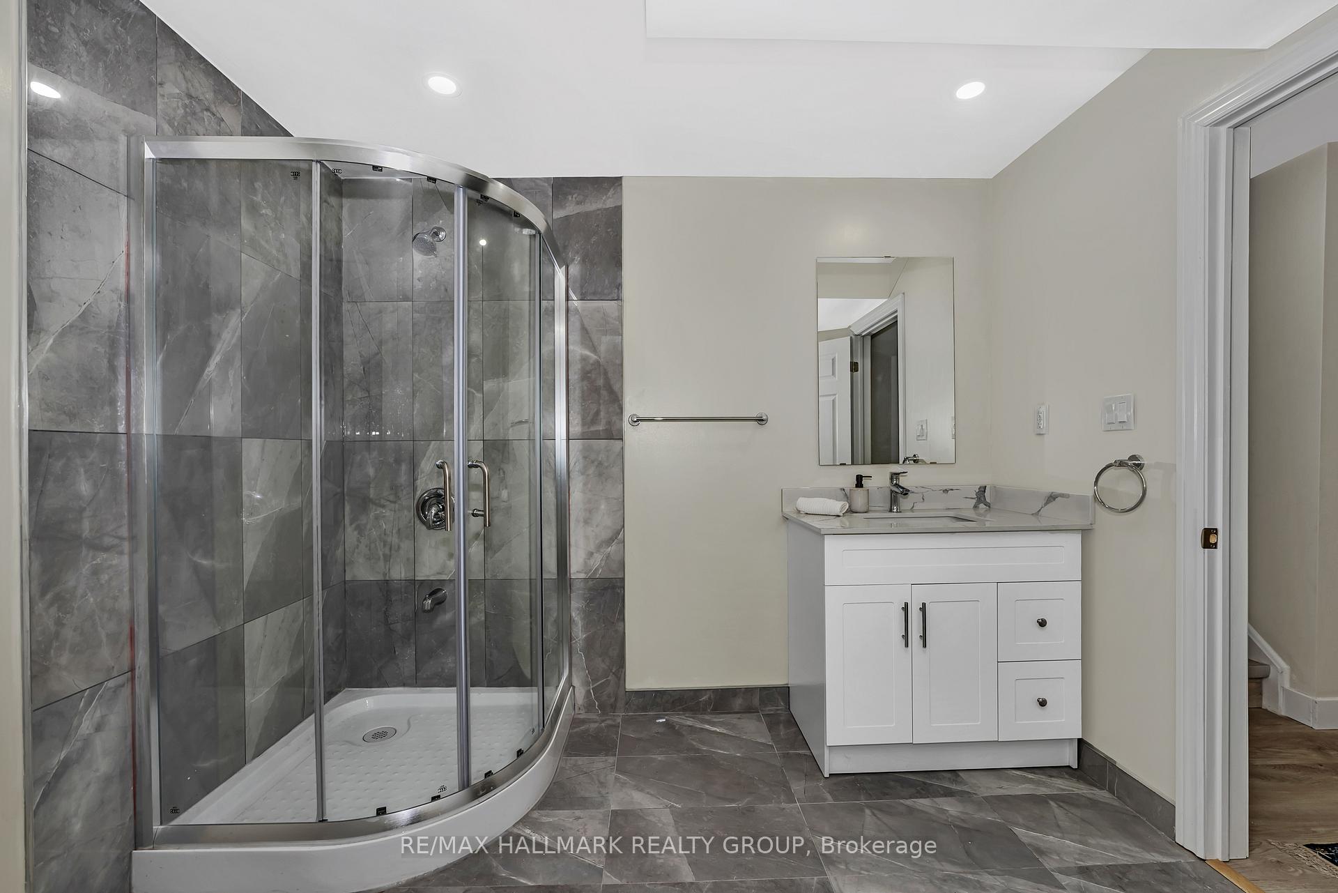 Photo 40 of 19 Langford Crescent, Ottawa, Kanata - Kanata Lakes/Heritage Hills — HOMEH