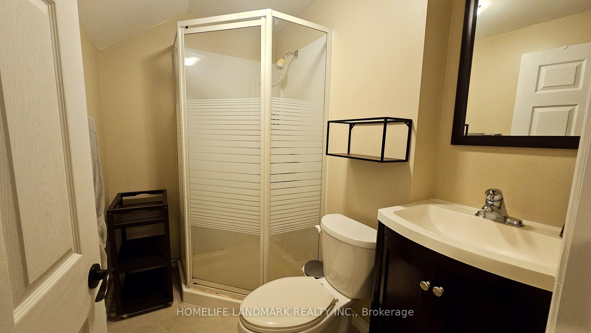 Photo 12 of 63 Delray Drive, Markham, Greensborough — HOMEH