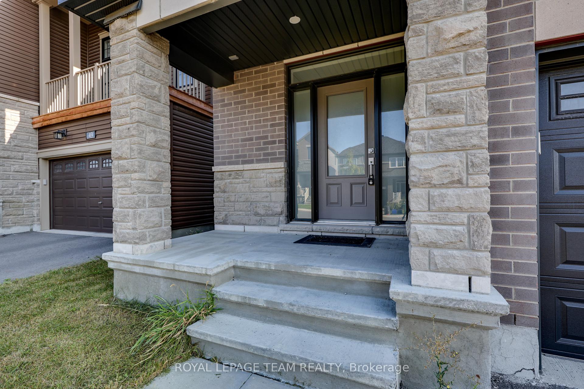Photo 3 of 51 Eramosa Crescent, Ottawa, Kanata - Kanata Lakes/Heritage Hills — HOMEH